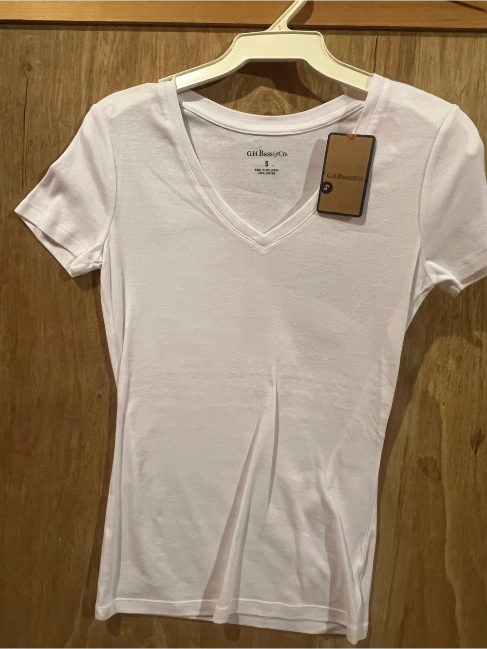 G.H. Bass & Co. Women's White V-Neck Short Sleeve Tee